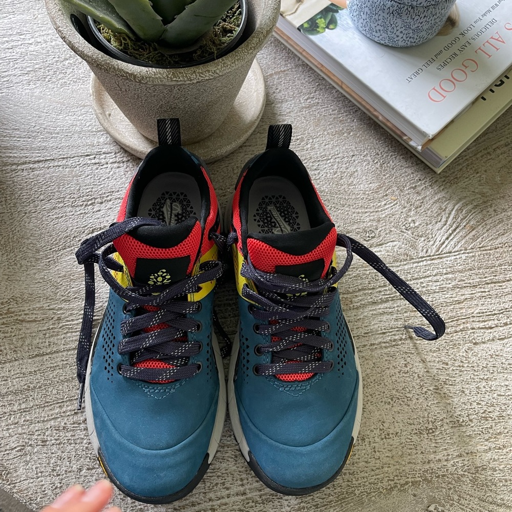 Danner trail 2650 lagoon/candy apple sneakers FP movement